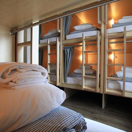 Saintlo Ottawa Jail Hostel Екстер'єр фото