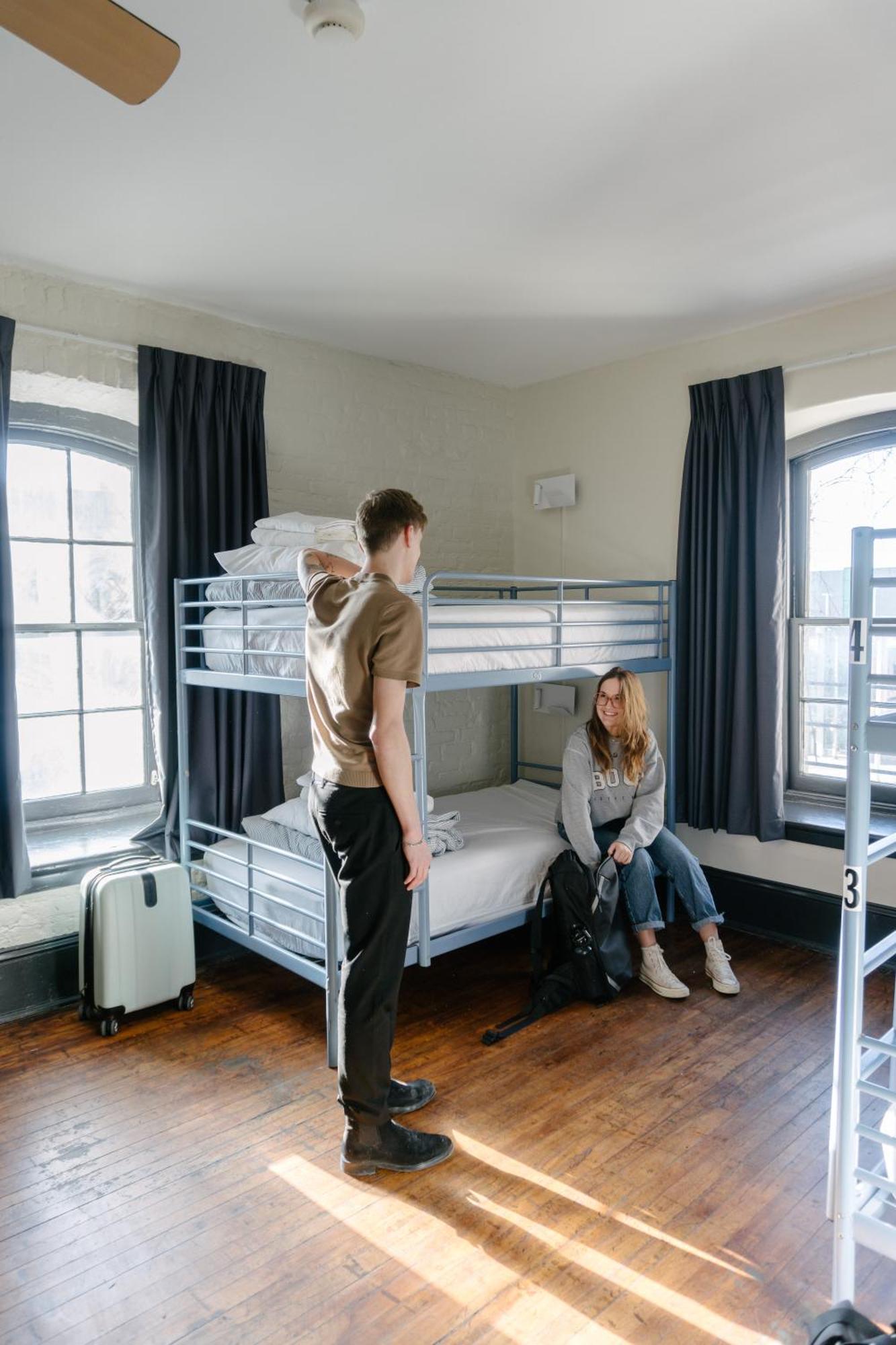 Saintlo Ottawa Jail Hostel Екстер'єр фото