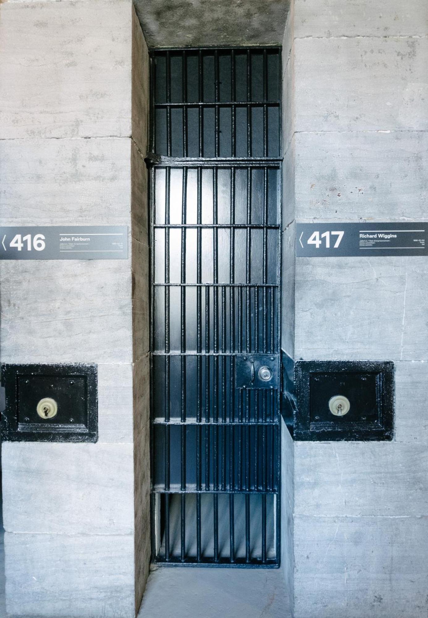 Saintlo Ottawa Jail Hostel Екстер'єр фото